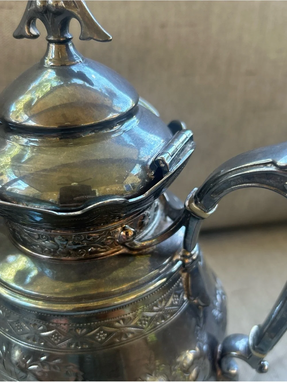 Antique 1896 Simpson Hall Miller & Co. Silver Treble Plate Coffee/Tea Pot 11.5”
